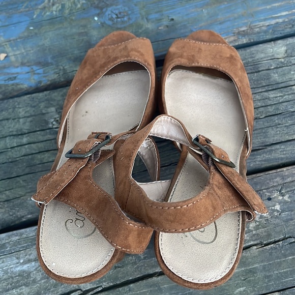 Candies platform chunky heels Sz 9.5 brown suede like Y2K open toe 5.5 in heels - Picture 4 of 15